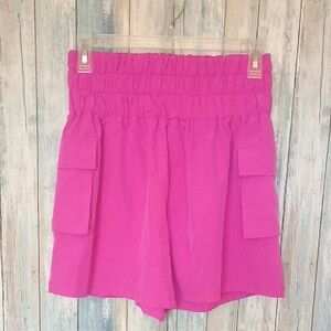 New In Women's Size Medium Pink High-Waisted Shorts